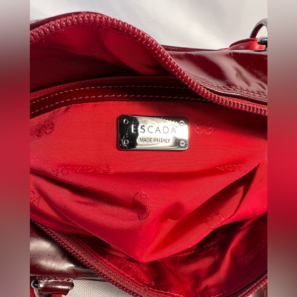 3001: Escada Y2K Burgundy Patent Leather & Suede Mini Bowler Bag Italy - Picture 14 of 16